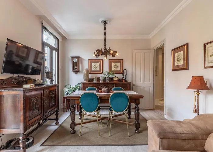 Apartment Arte Iii By Aston