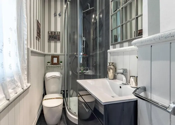 Arte Iii By Aston Apartment *